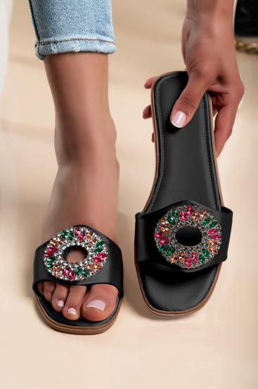 Sandals with decorative clasp, black