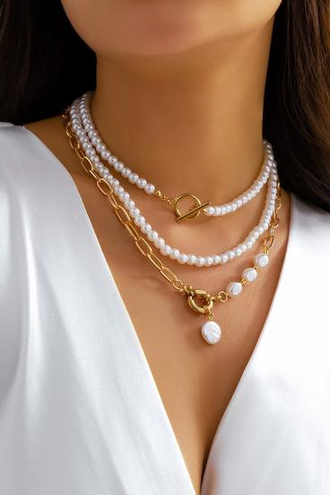 Set of three necklaces with imitation pearls, gold color