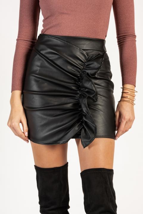 Faux leather fitted mini skirt with gathered details Camarita, black