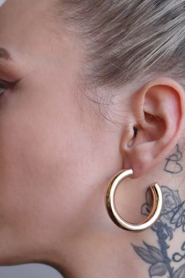 Semicircular earrings, ART594, gold color