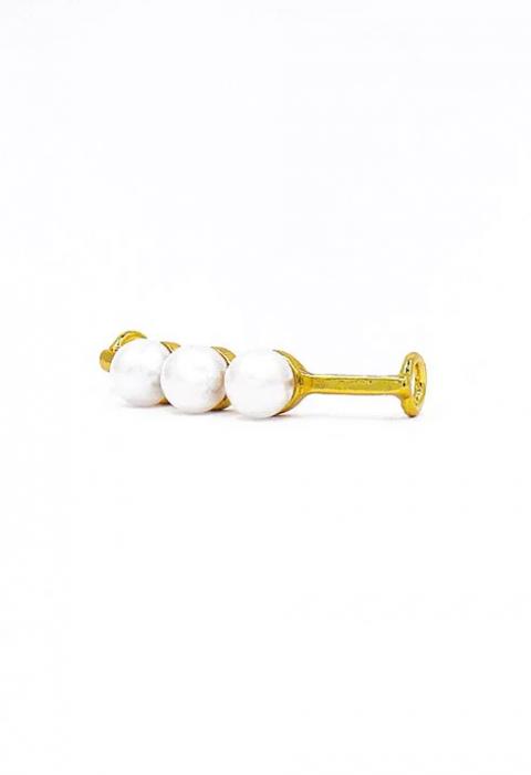 Shoe accessory with decorative pearls, gold color.