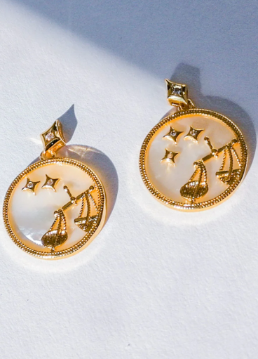 Round earrings, LIBRA, gold color