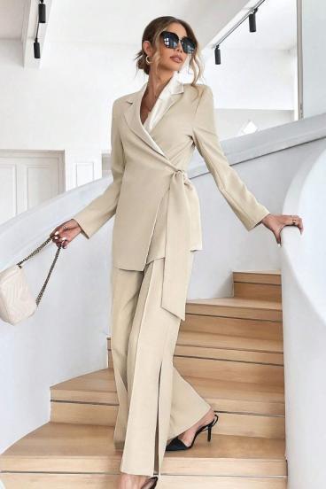 Elegant blazer and pants set, beige