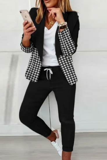 Stylish nugget print blazer and pants set Estrena, black/white