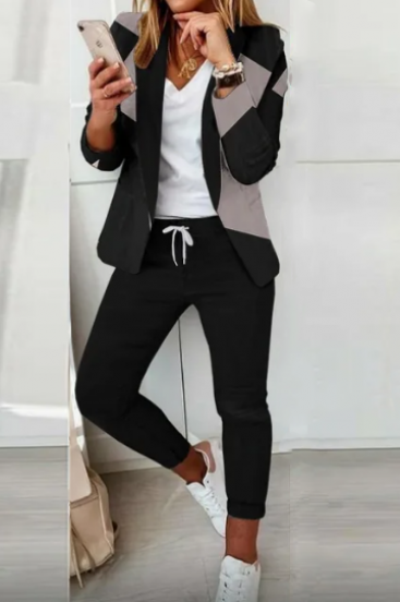 Elegant blazer and pants set with print Estrena, black/gray