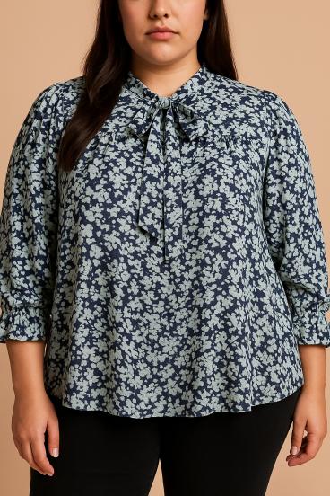 Plus size blouse with floral print, blue