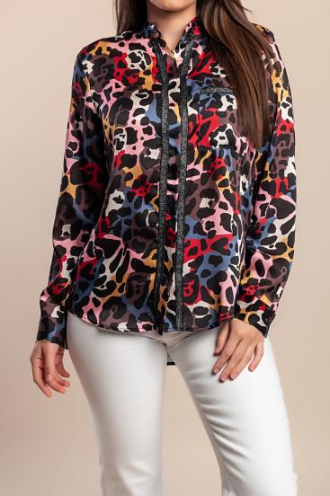 Plus size leopard print top, black
