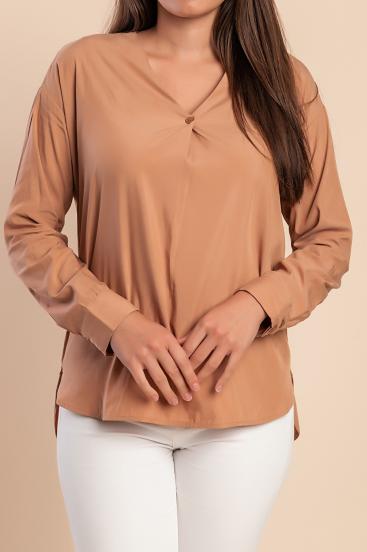 Blouse with "V" neckline, camel