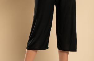 3/4 pants with elastic waist, black